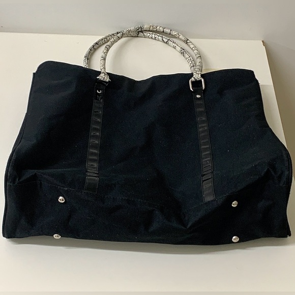 DSW Faux Snakeskin Handled 3 Compartment Zippered Weekend Overnight Tote Bag - Picture 3 of 16